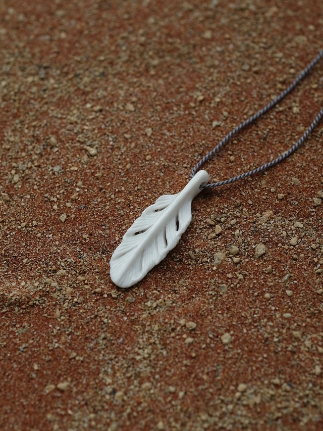 pendant (S) _ 001
