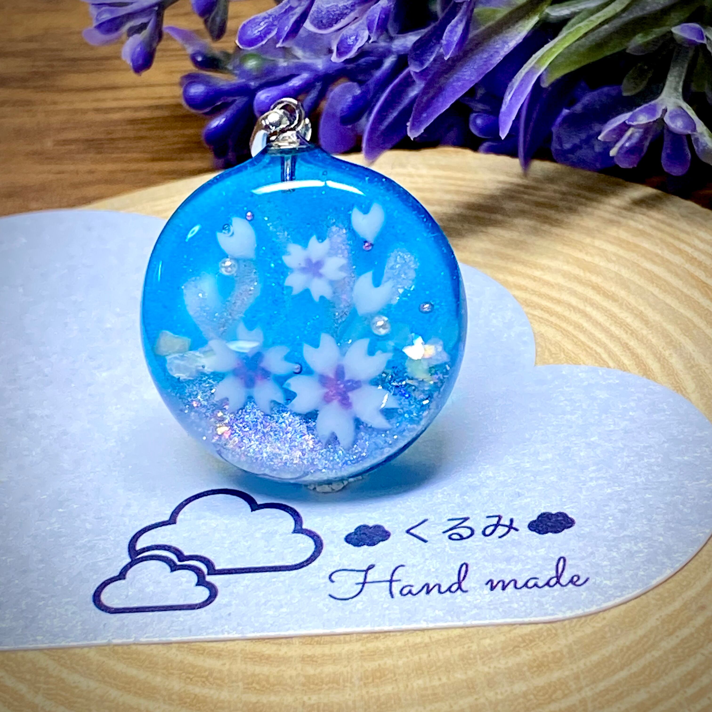 レジンペンダント 桜 丸プレート 24mm ターコイズブルー シルバー