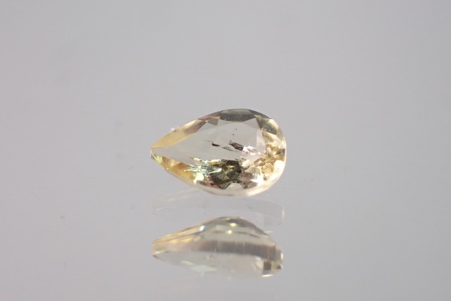 インペリアルトパーズ　0.45ct　 [D9-11]