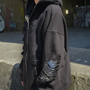 DAMAGE WIDE 2WAY-ZIP HOODIE