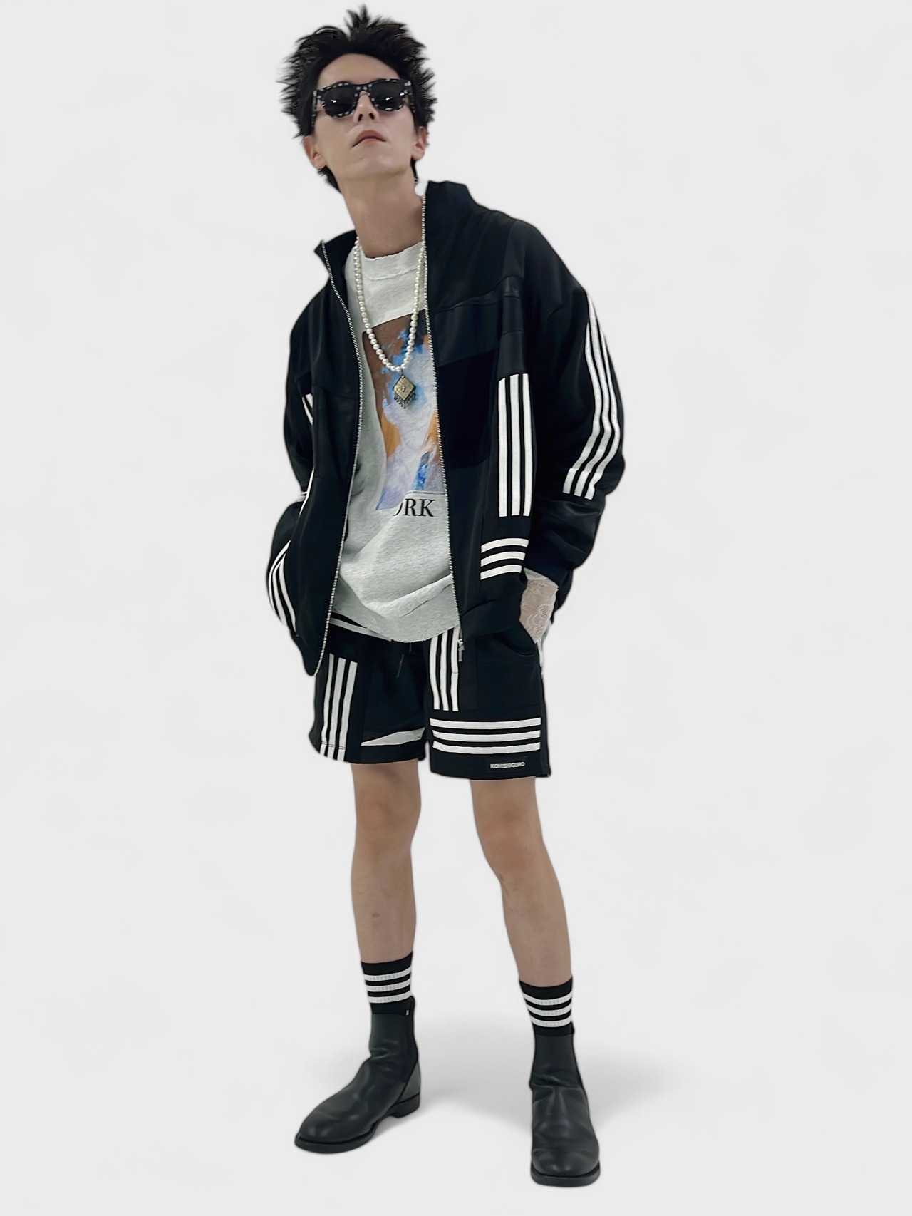 KOH ISHIGURO Upcycled Crazy Patchwork Short Pants -BLACK- Mens model - 10