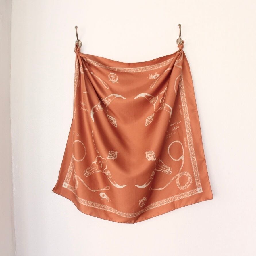 a piece of chic シルクスカーフ A PIECE OF chic シルクスカーフ