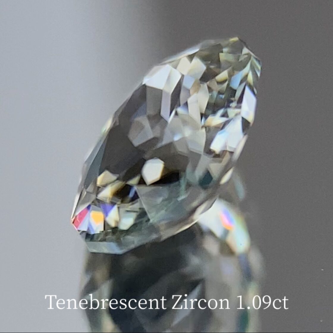 UV Tenebrescent Zircon 1.103ct | PAY ID