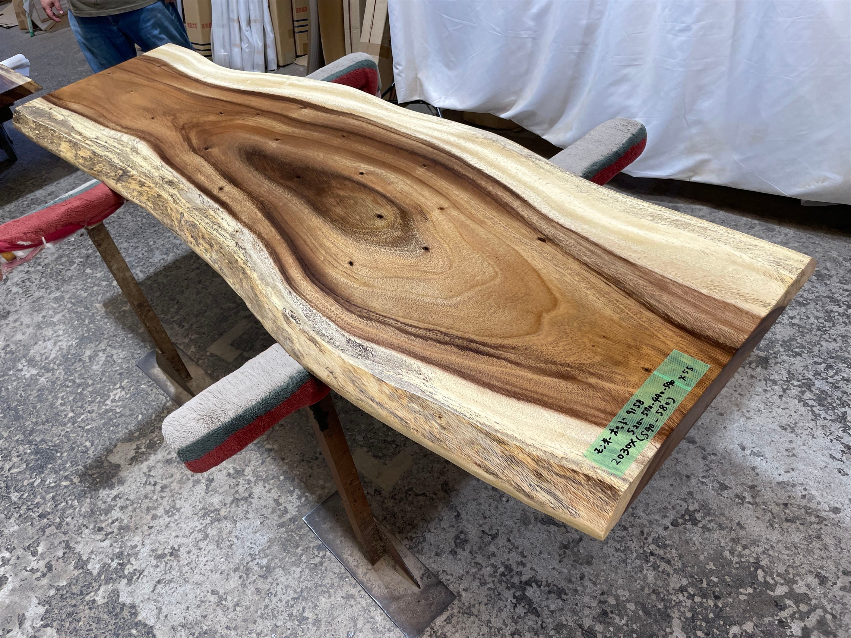 モンキーポッド9158 一枚板無垢 乾燥材 2030x520-570-490-540x55mm カウンター センターテーブル ダイニングテーブル