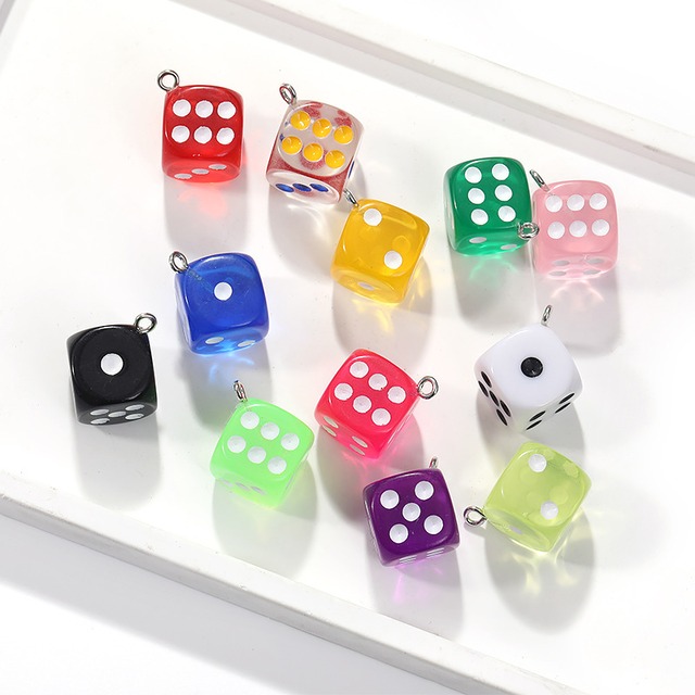 アクリル透明サイコロネックレス 14x14mm