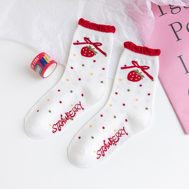 【お取り寄せ商品】22〜24cm 靴下 いちごソックス