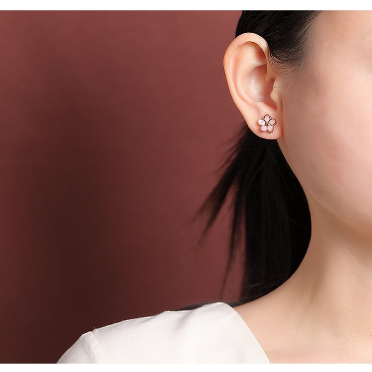桃の花 ピアス K18仕上げ S925 シルバー 大人可愛いアクセサリー