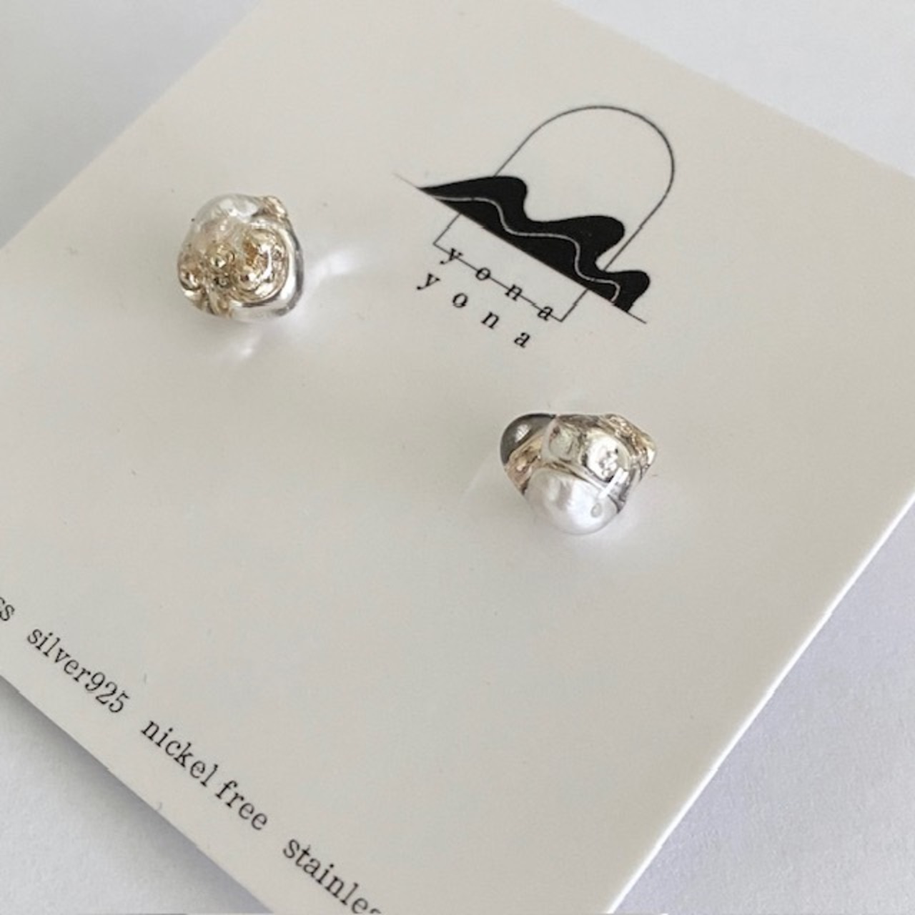yonayona : ピアス