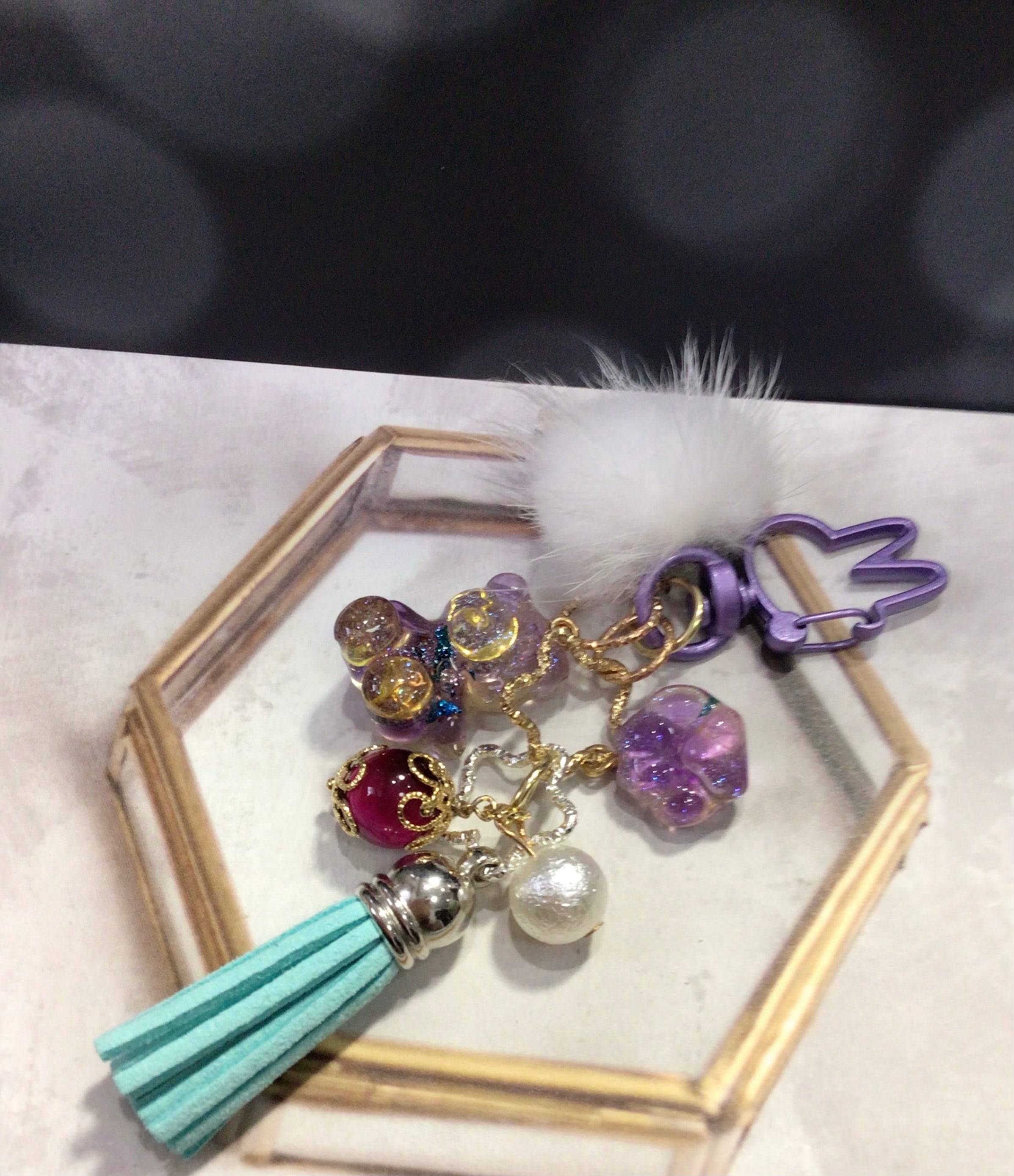 レジンくま紫キーホルダー天然石付き | うさぎ工房悠