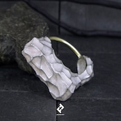 +romvlvs・ring (white)