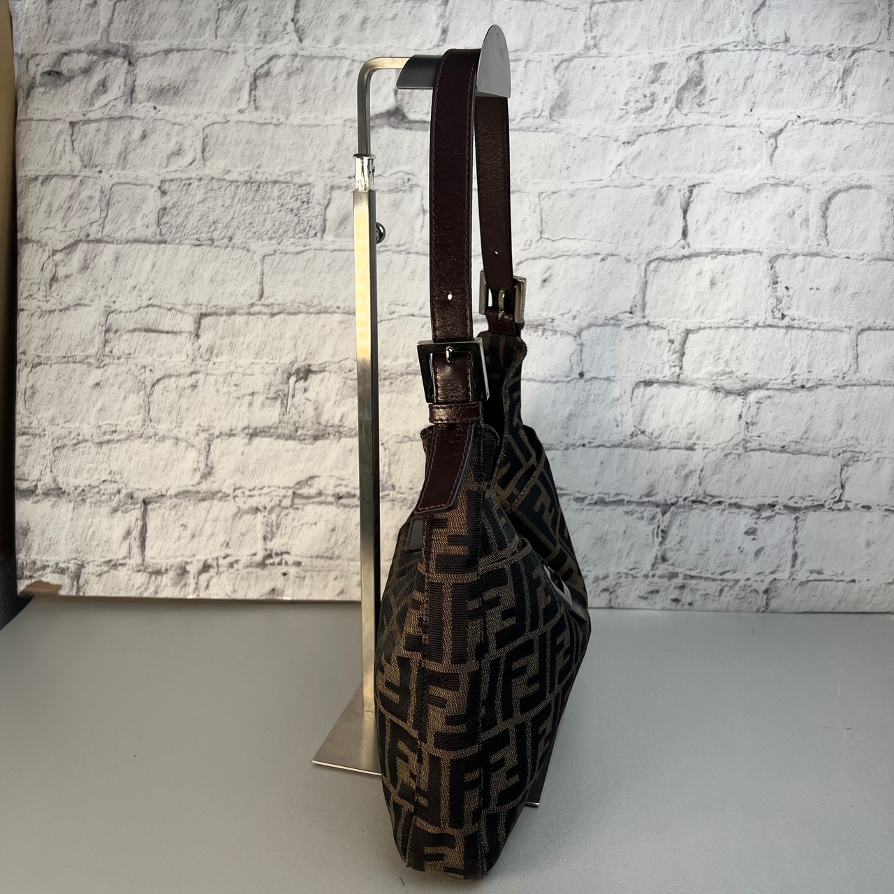 FENDI フェンディ ズッカ  キャンバス ハンドバッグ ブラウン A-10173