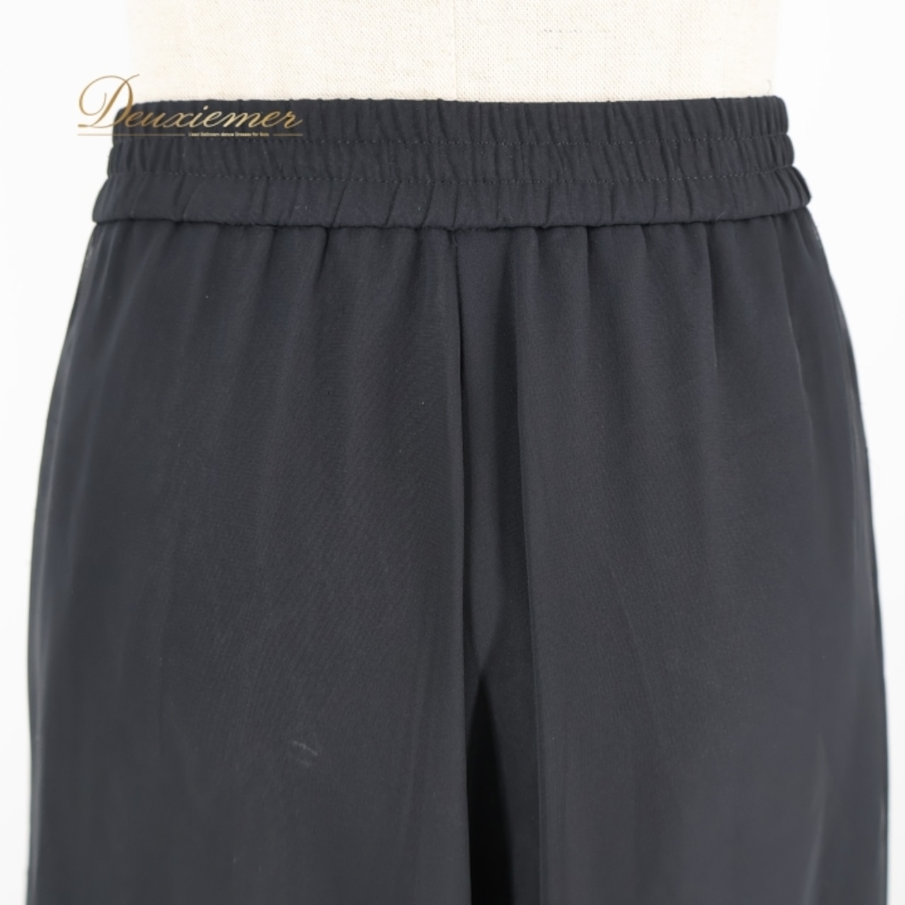 社交ダンス 衣装 ズボン チャコット Chacott 黒 ボトムス パンツ 日本製 シンプル 無地 レッスン 練習 透け感 オールブラック 上品 ダンス衣装