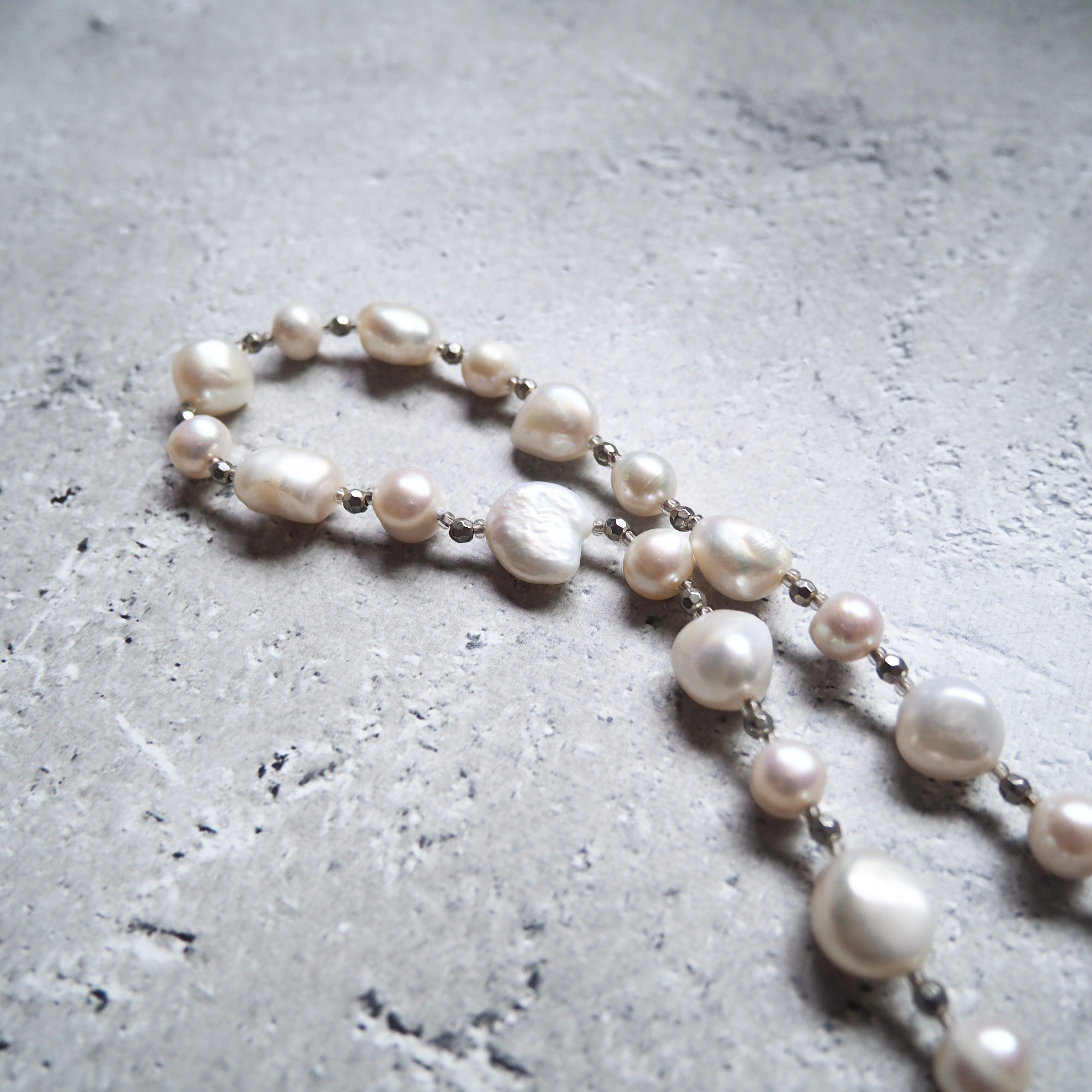 Baroque pearl × Bijou combinations vintage long necklace