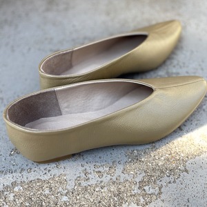 【マットゴールド】カジュアル・ドレスアップにも最適　こだわりが詰まったパンプス❄︎made in Japan❄︎