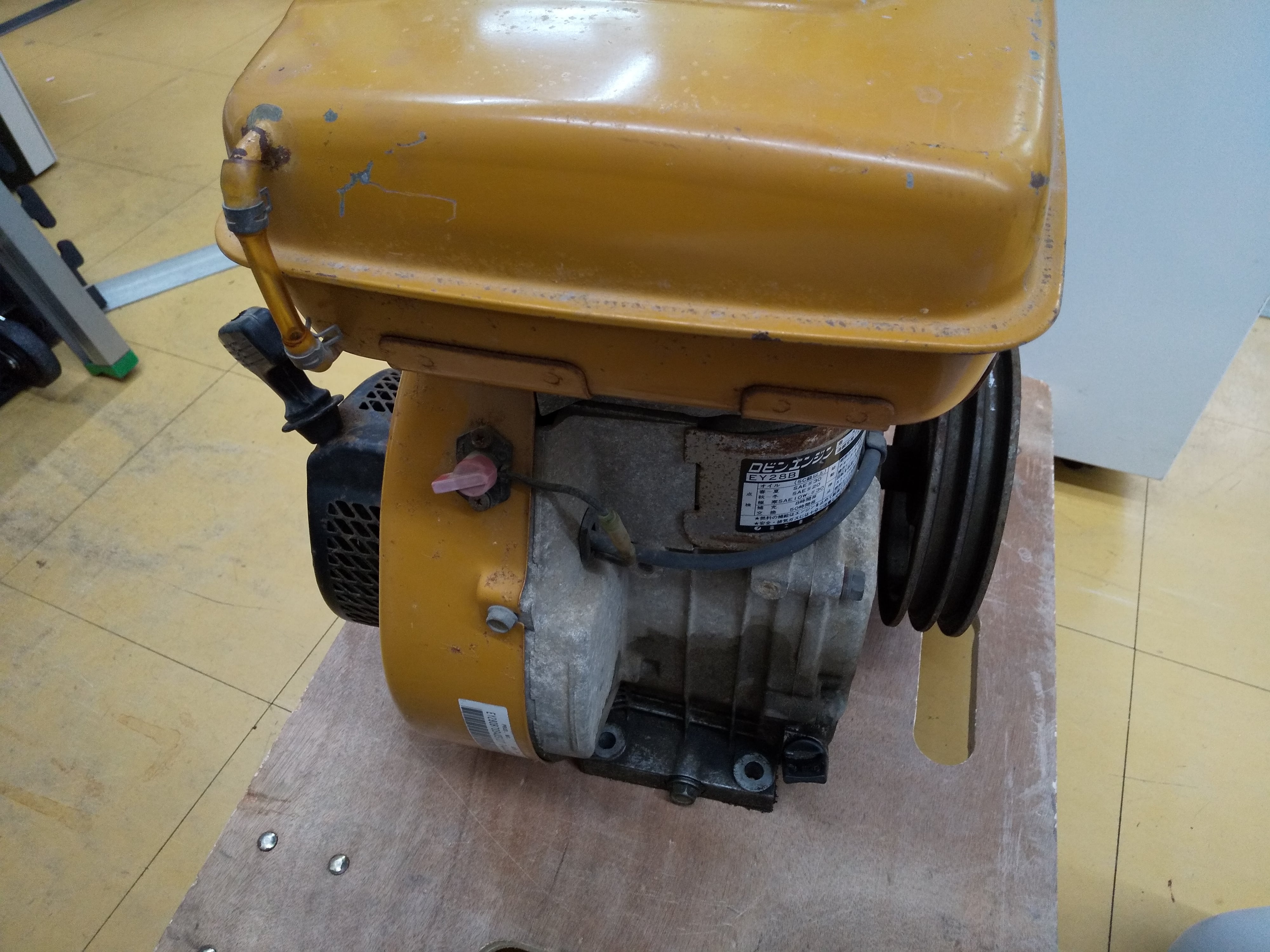 ロビン エンジン EY28B N24-1069 高く買取るゾウ八幡西店