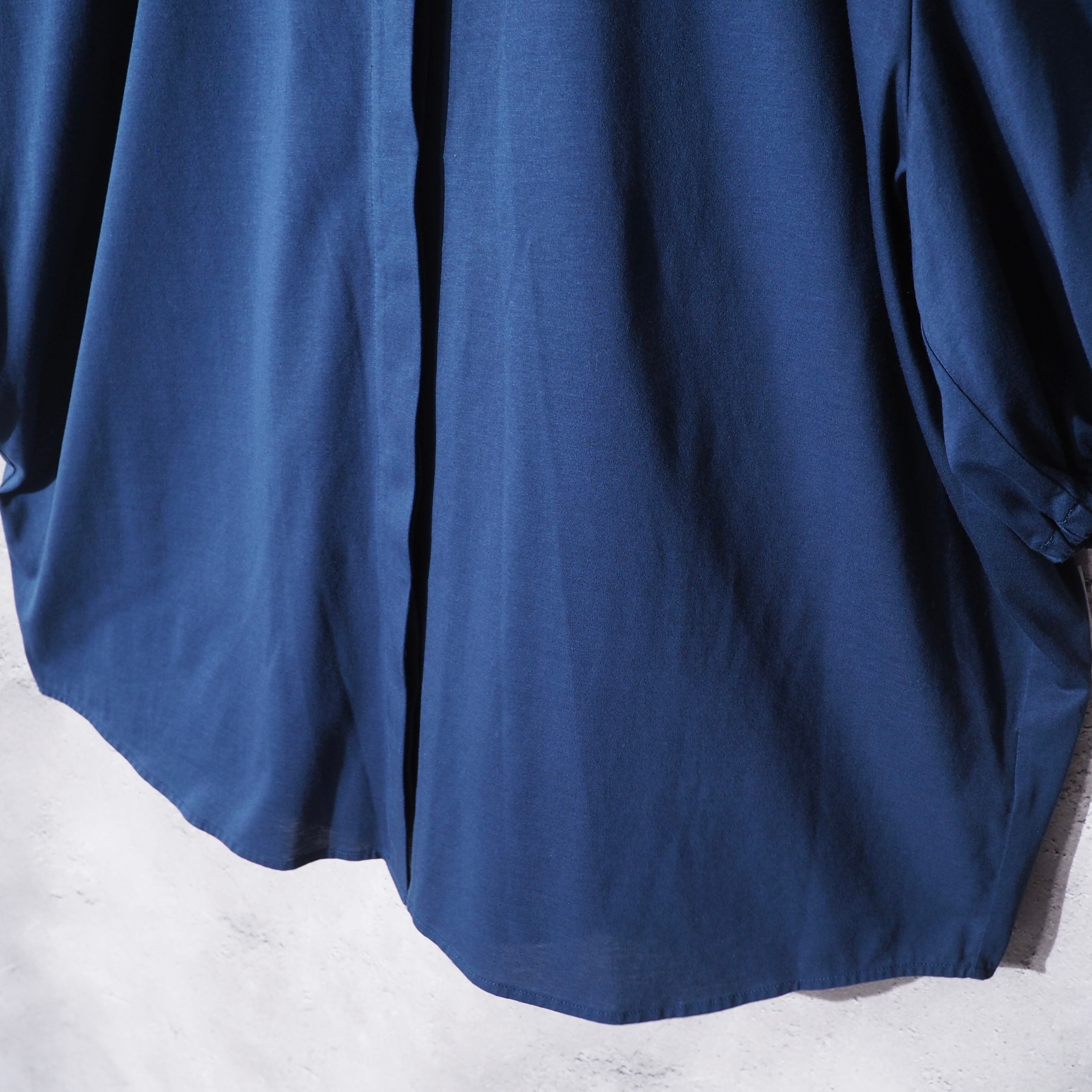 " Paul Smith " Beautiful Midnight Blue color Balloon Silhouette shirt