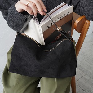 （Y）【１０月中旬】ショルダー付スエードライクハンドバッグ