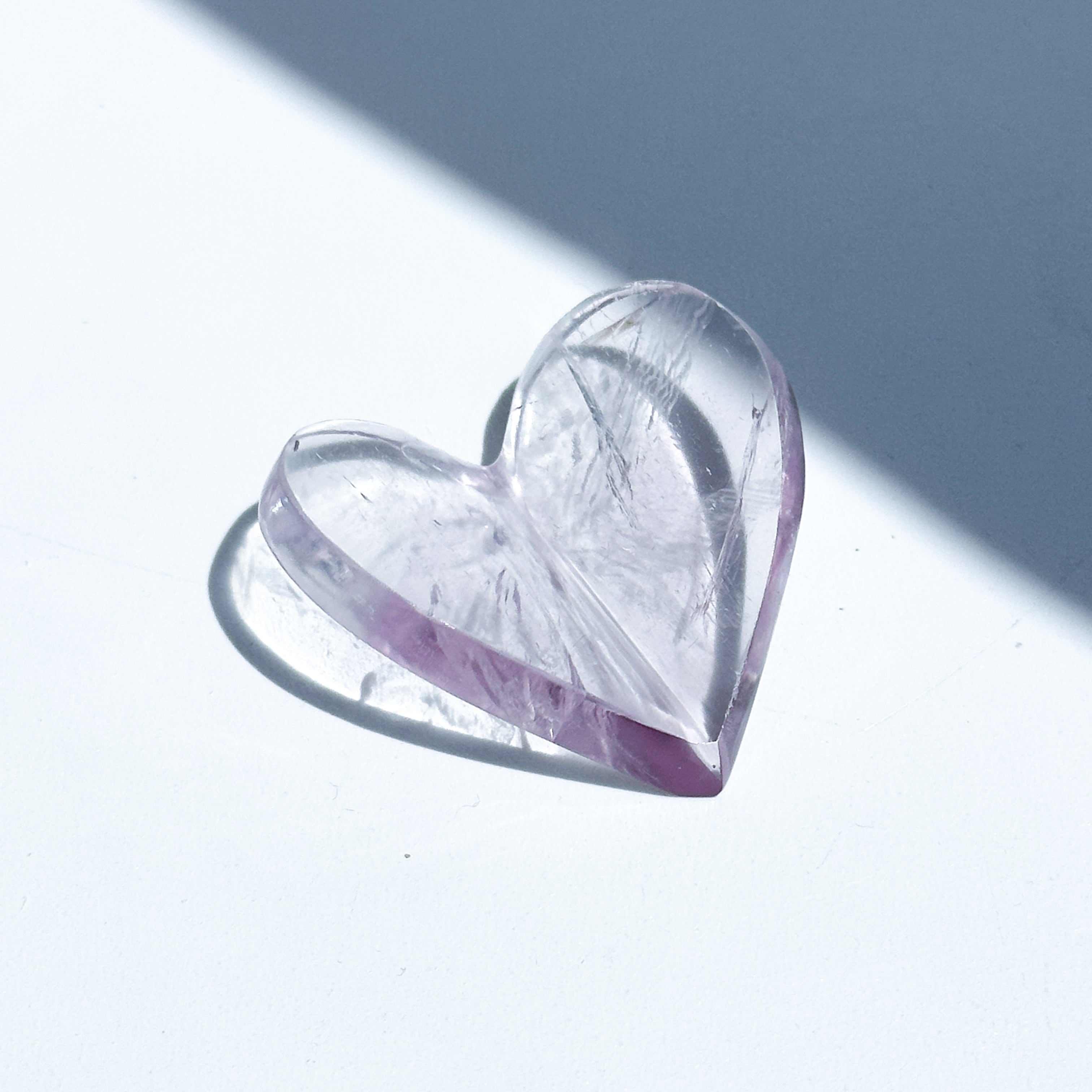 アメジスト 3Dハート 02♡Amethyst heart ♡天然石・鉱物