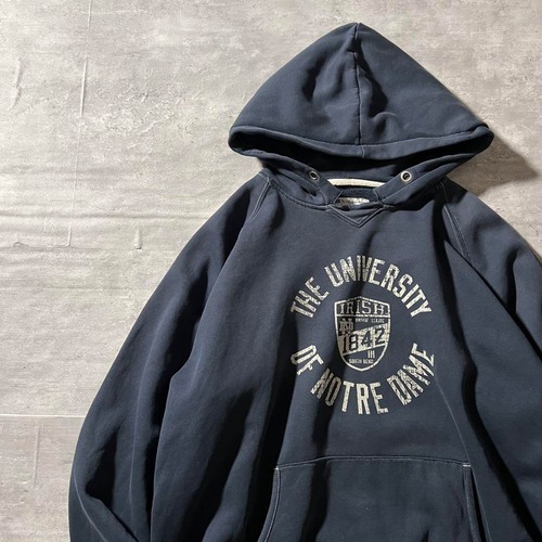 Champion / college logo hoodie size XL