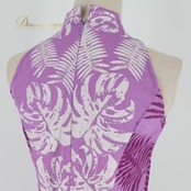 フラダンス 衣装 ワンピース ドレス パープル系 ハイネック ノースリーブ モンステラ柄 肩出し シンプル かわいい 華やか 鮮やか 大胆 綺麗 紫 白 ハワイアン アロハ ハワイアンプリント フラ ダンス レッスン 練習 ホワイト系 フェミニン おしゃれ