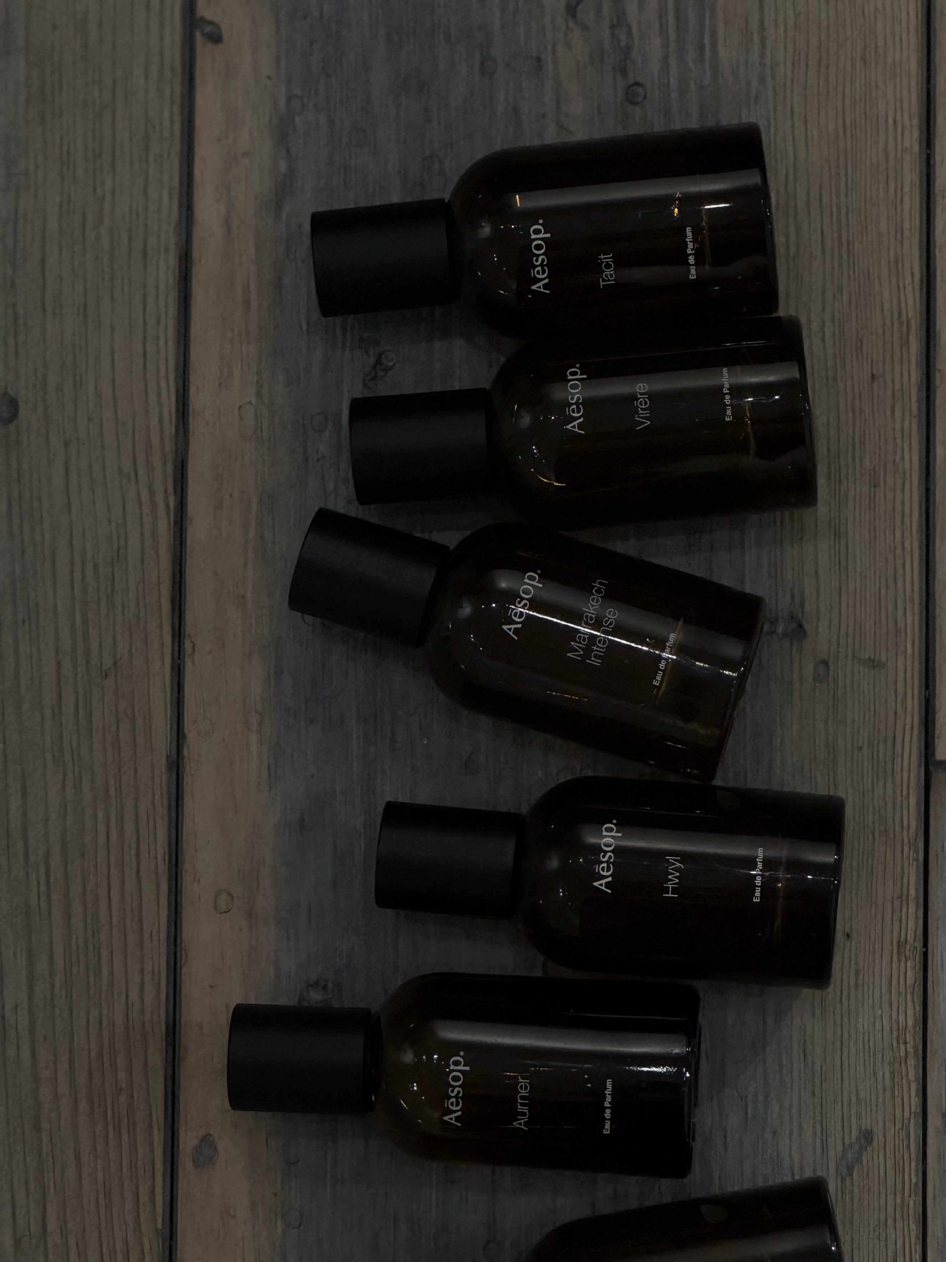 Aesop ルーセント フェイシャル エッセンス | BASE