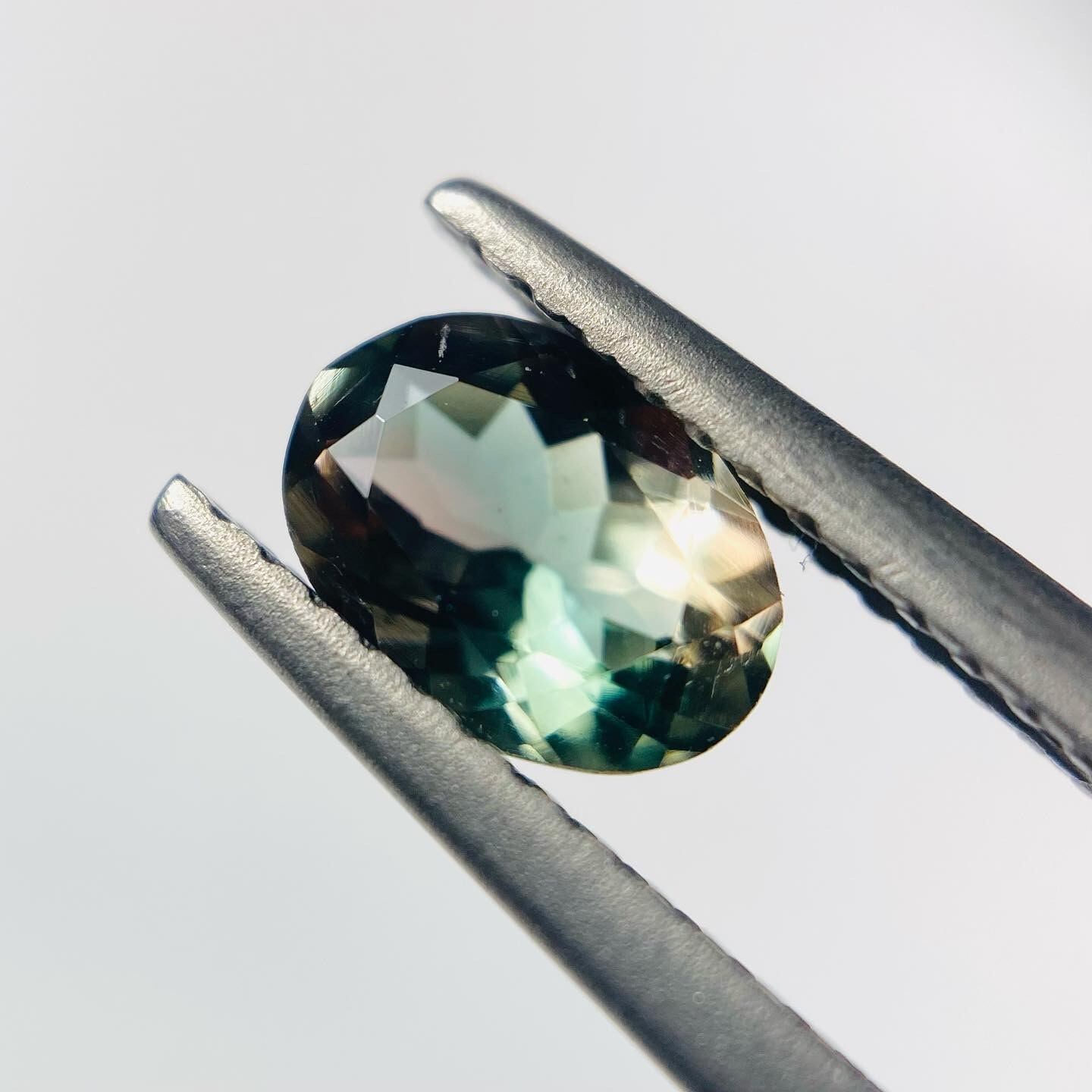 希少グリーンのオレゴンサンストーン6