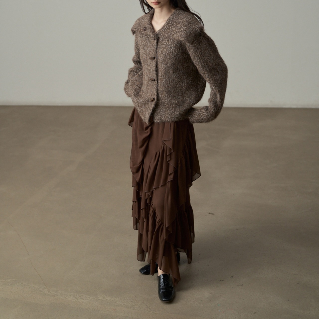 アシンメトリーフリルマキシスカート H0074