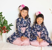 【受注製作】夜桜SAKURAひらり舞桜・120 女の子の祝い着 袴２点セット