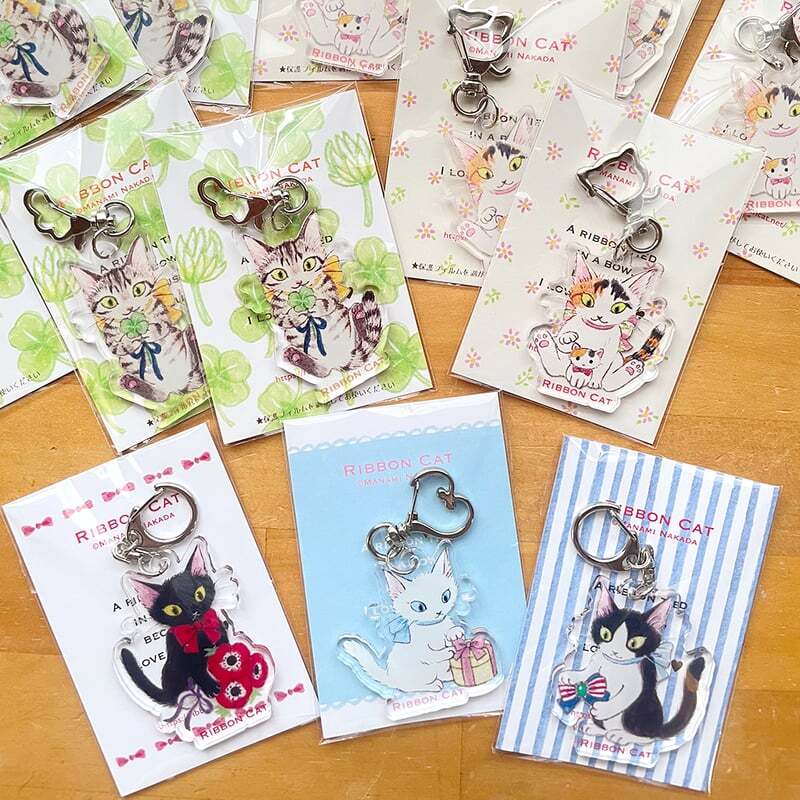 リボンキャット アクリルキーホルダー キジトラ | 奈良の愛らしい猫の