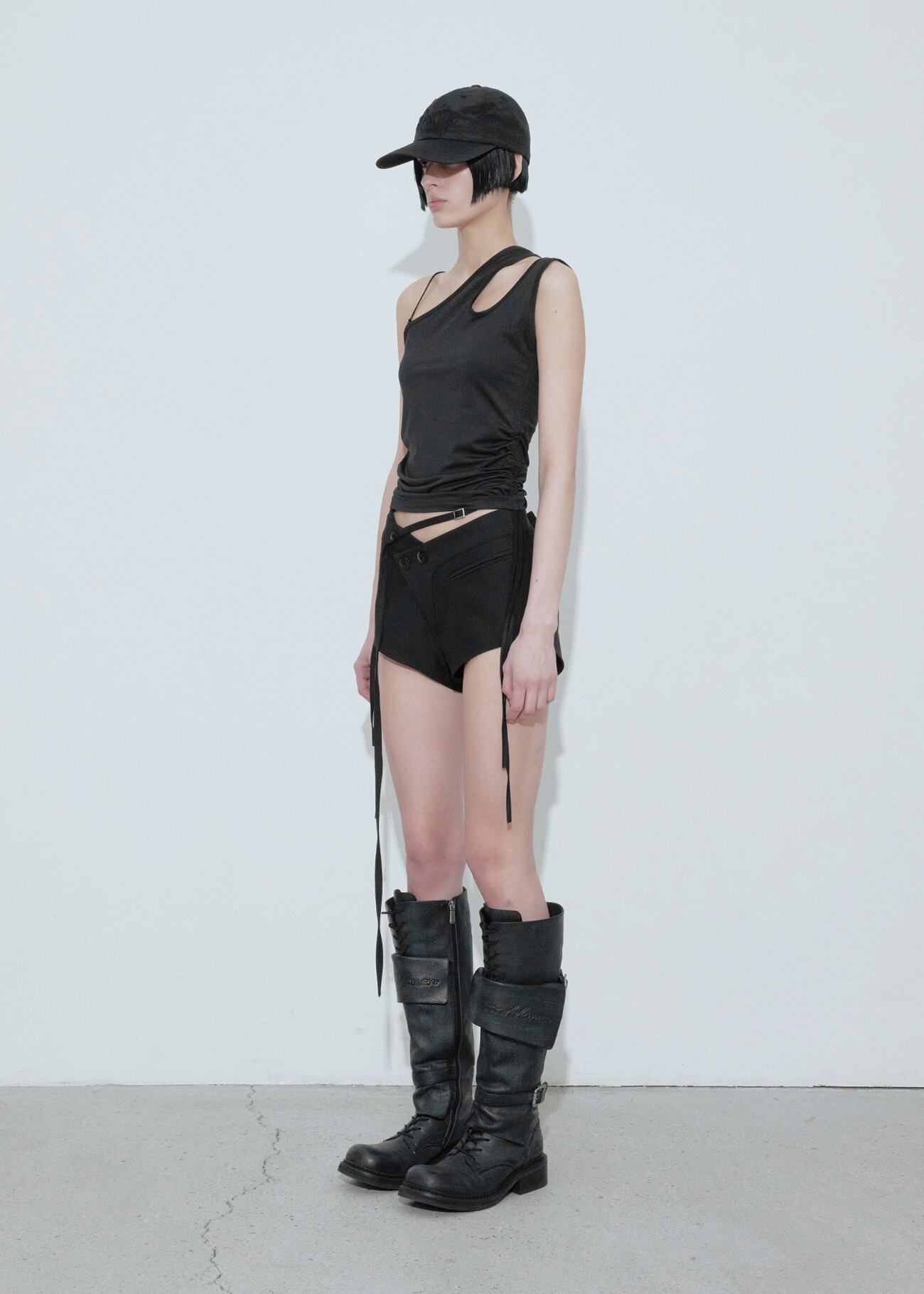 トップス bohemian seoul OFF SHOULDER CURVED T CSB_ECOM25291_curve_ecom_front