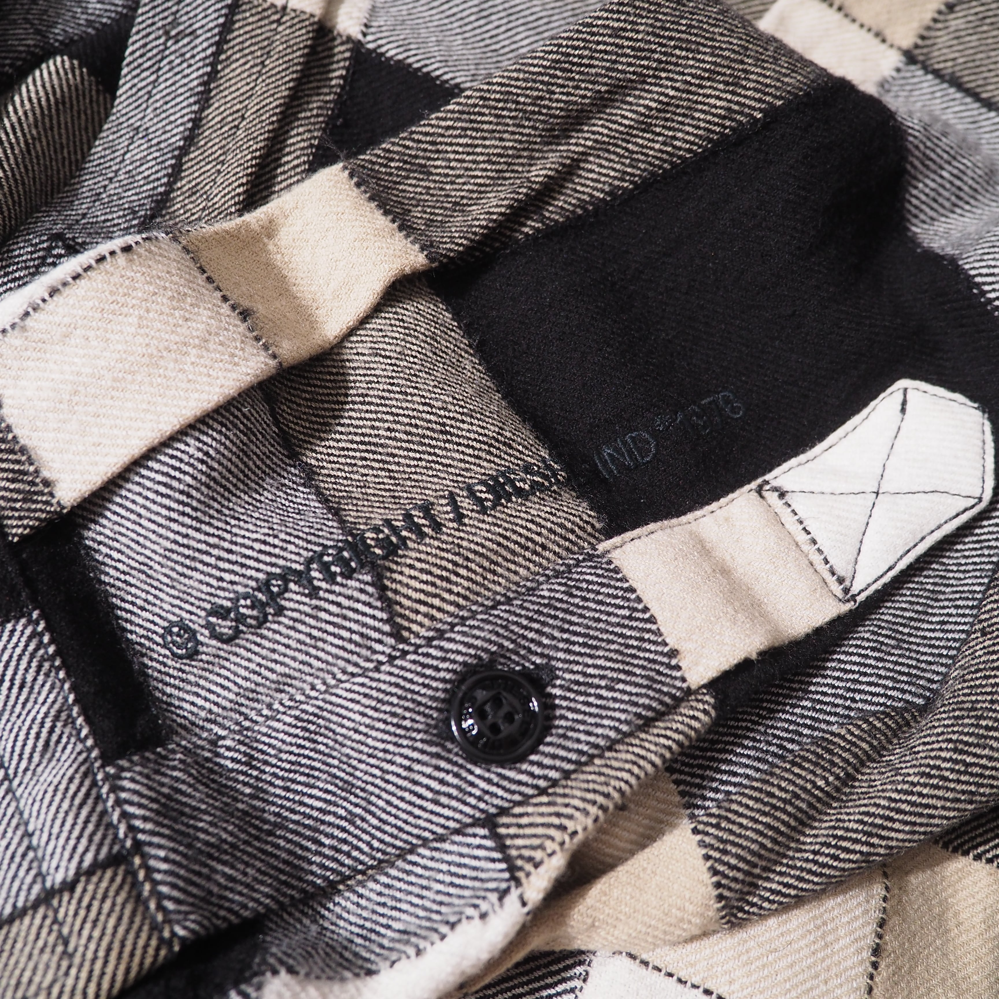 " DIESEL " Irregular Stitched × Embossed Monotone Check Shirt