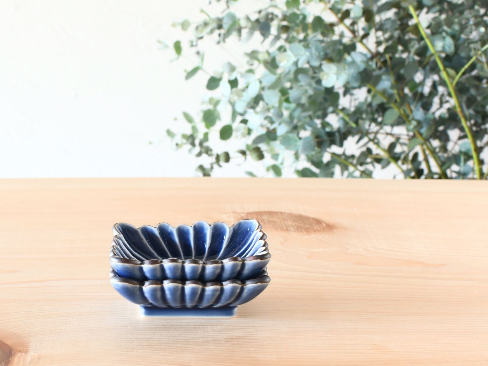 ARITAYAKI STOREオリジナル* 有田焼 福泉窯 ルリ釉 菊割長角 ARITAYAKI STOREオリジナル* 有田焼 福泉窯 ルリ釉 菊割長角