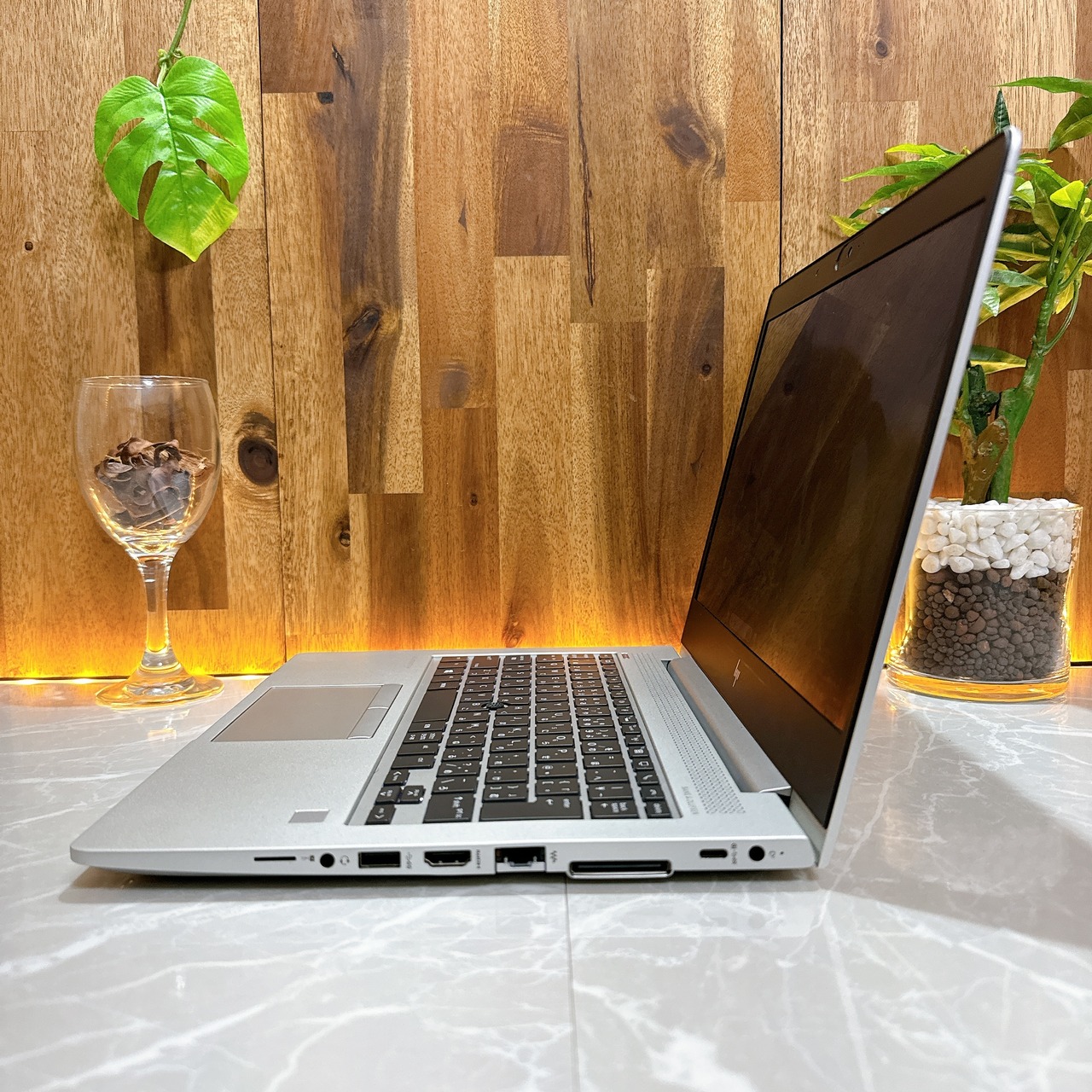 美品/ HP Elitebook 735 G6/ Ryzen 7 3700U/メモリ16GB/SSD286GB/ノートパソコン