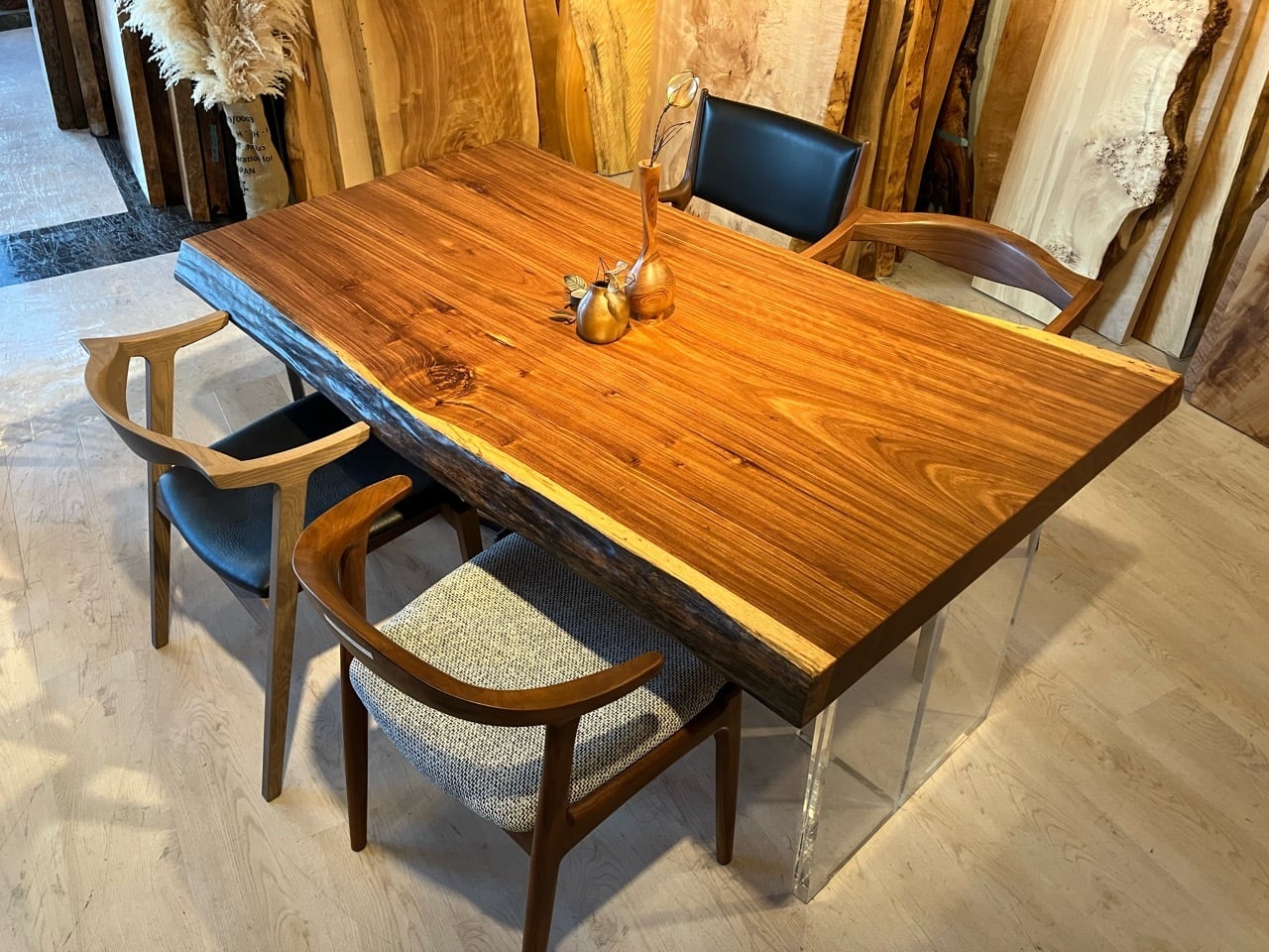 ベリ_1600×840-910×75_青山店_テーブル天板/一枚板 18238 | 千年家具