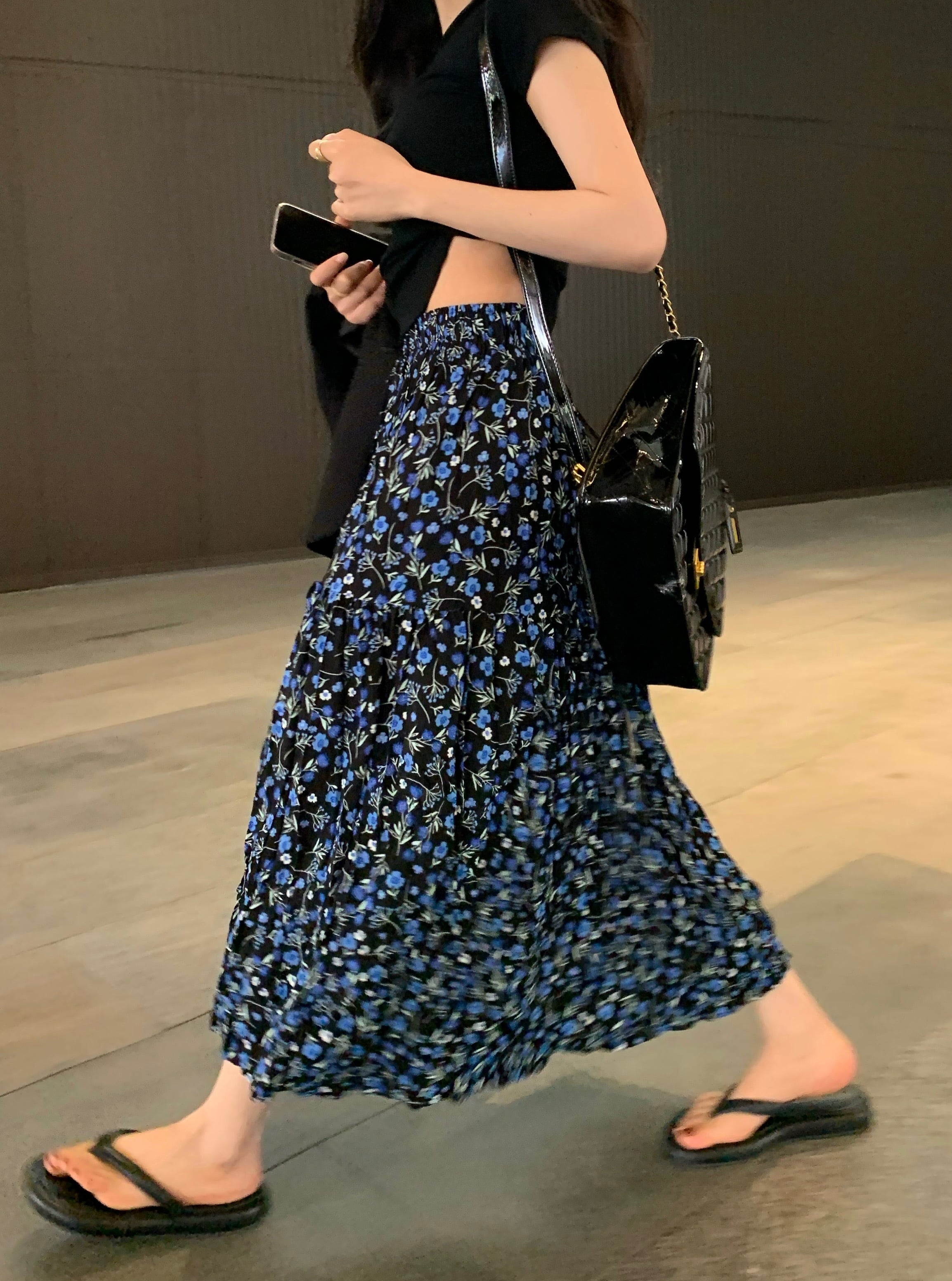 スカート ロングスカート プリーツスカート ワッシャー シワ加工 ミモレ ミモレ丈 ロング ロング丈 9分丈 アンクル丈 ワイド Aライン ウエストゴム 薄手 かわいい 大人可愛い きれいめ カジュアル 大人 おしゃれ お洒落 レトロ アジアン エスニック ラフ キュート ガーリー 花柄 フラワー 春 夏 秋 冬 オールシーズン シーズンレス 10代 20代 30代 40代 50代 レディース 学生 通学 デート お出かけ 休日 アウトドア 旅行 ショッピング 着回し 普段使い 重ね着 楽ちん ブラック