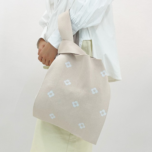 【Aiko Fukawa】布川愛子 KNIT MARCHE BAG  お花を掲げる猫たち ニットマルシェバッグ