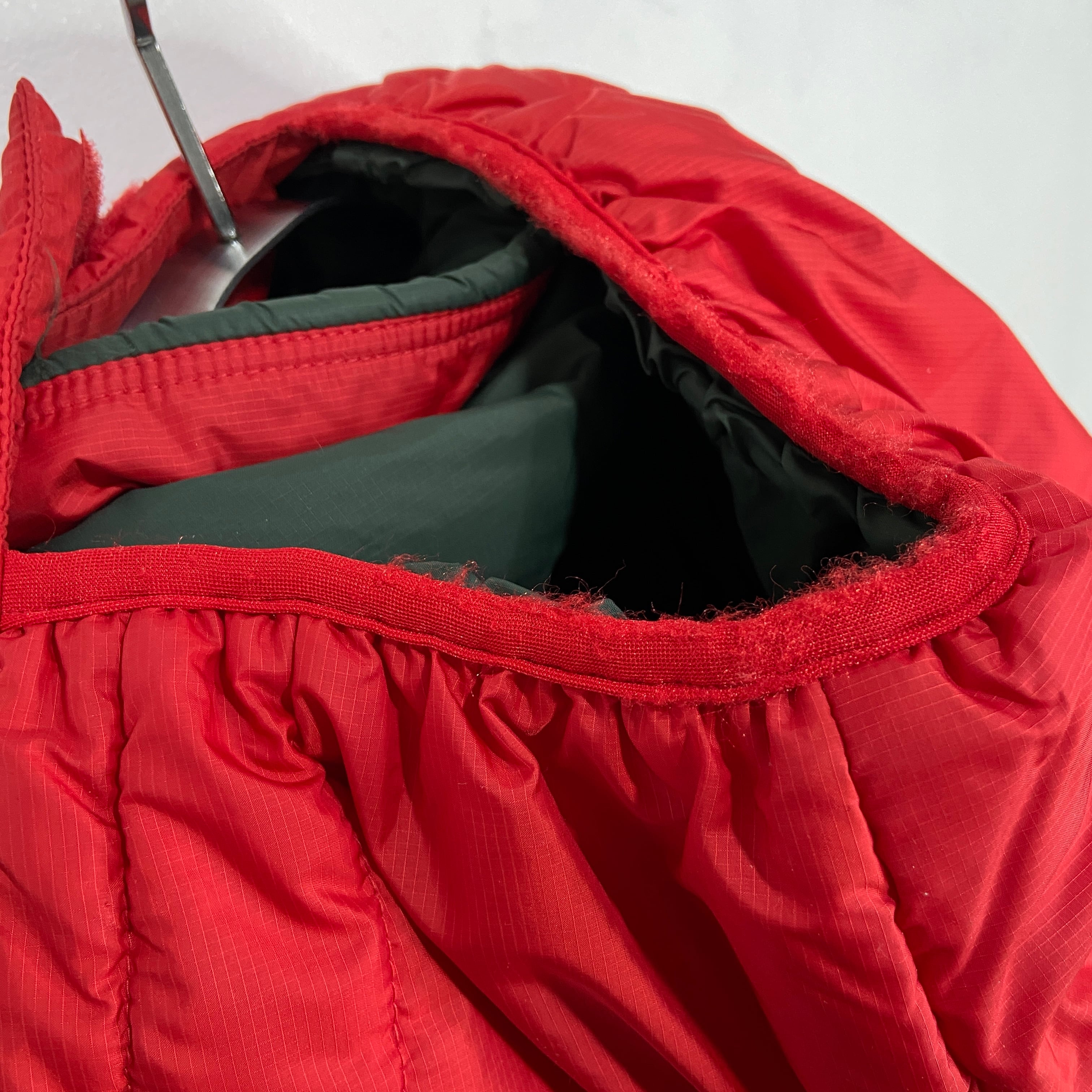 Patagonia パフジャケット メンズM 2001年製 赤 中綿ジャケット Patagonia パフジャケット メンズM 2001年製 赤 中綿ジャケット