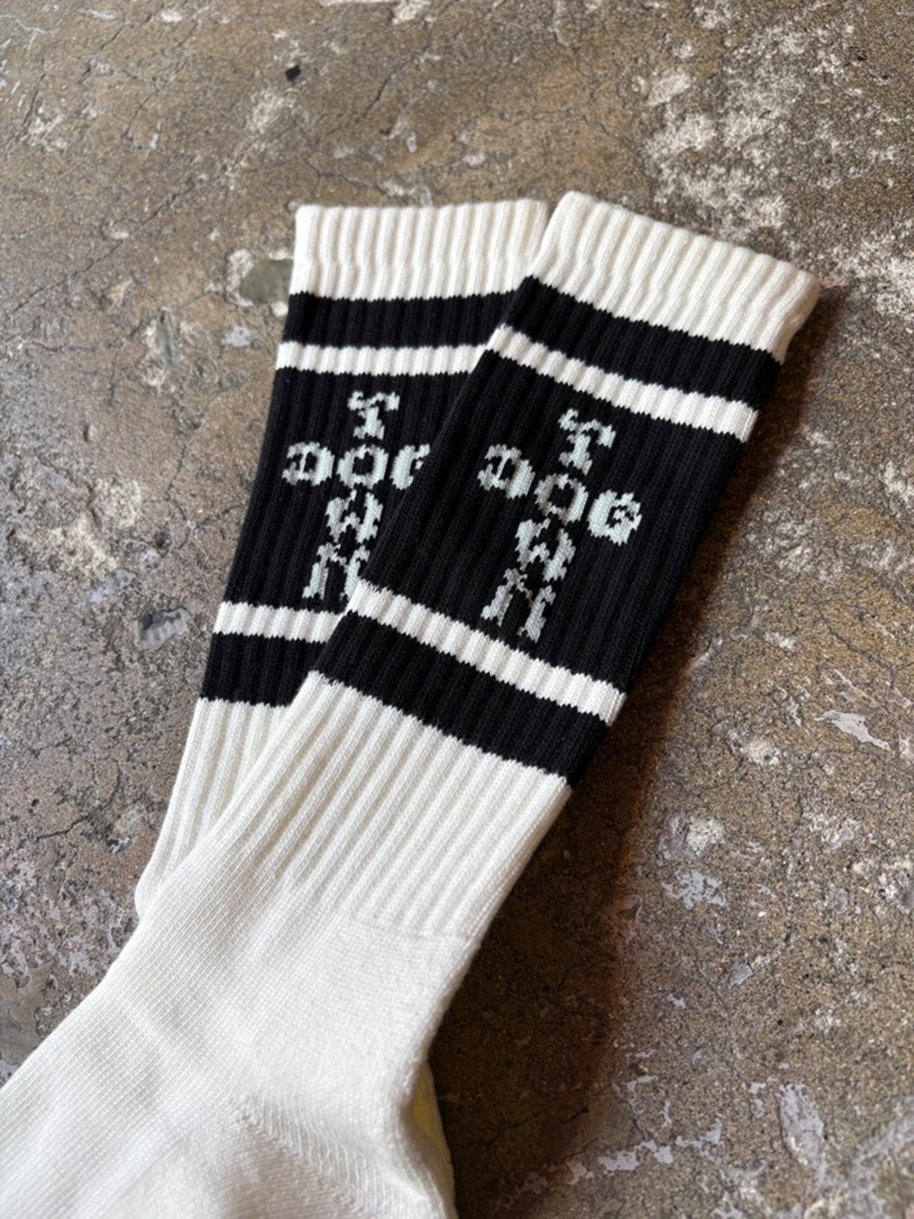 DOG TOWN / CROSS LETTER line high socks / BLACK×WHITE / DTS-010 - 3