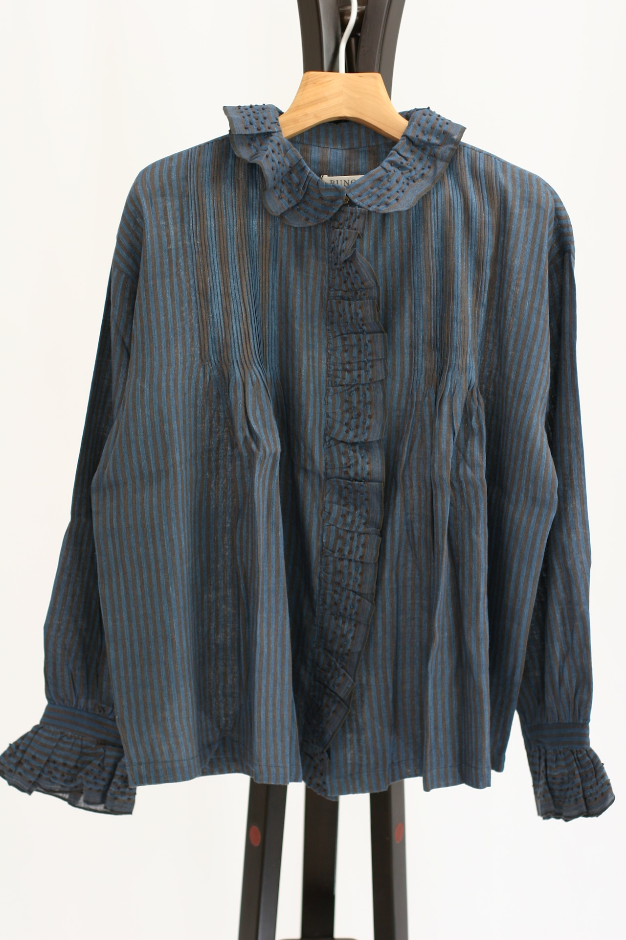 【BUNON】Embroidery Frill Blouse(BN2685)