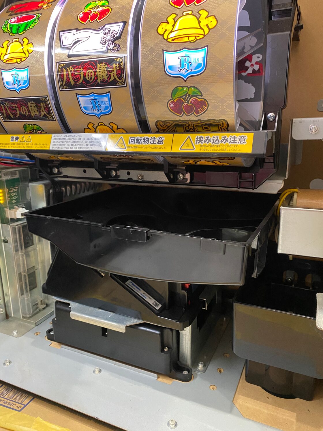 AKB48 バラの儀式 ◇コイン不要機付◇ スロット パチスロ実機 実機 