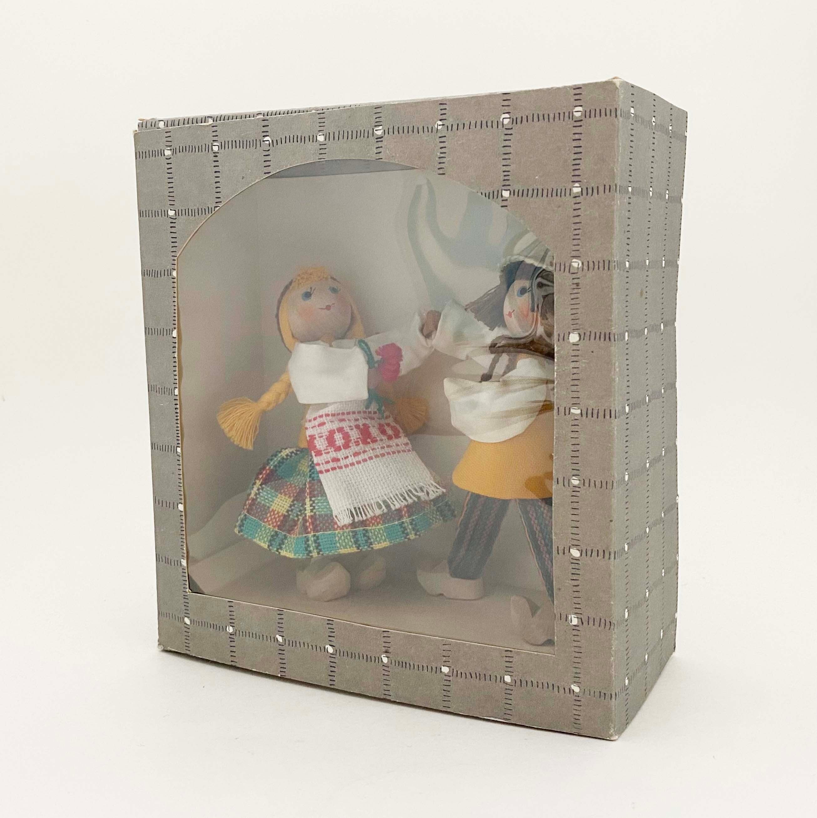 リトアニアの民族人形 ANDO製ヴィンテージ(ペア木ぐつ)