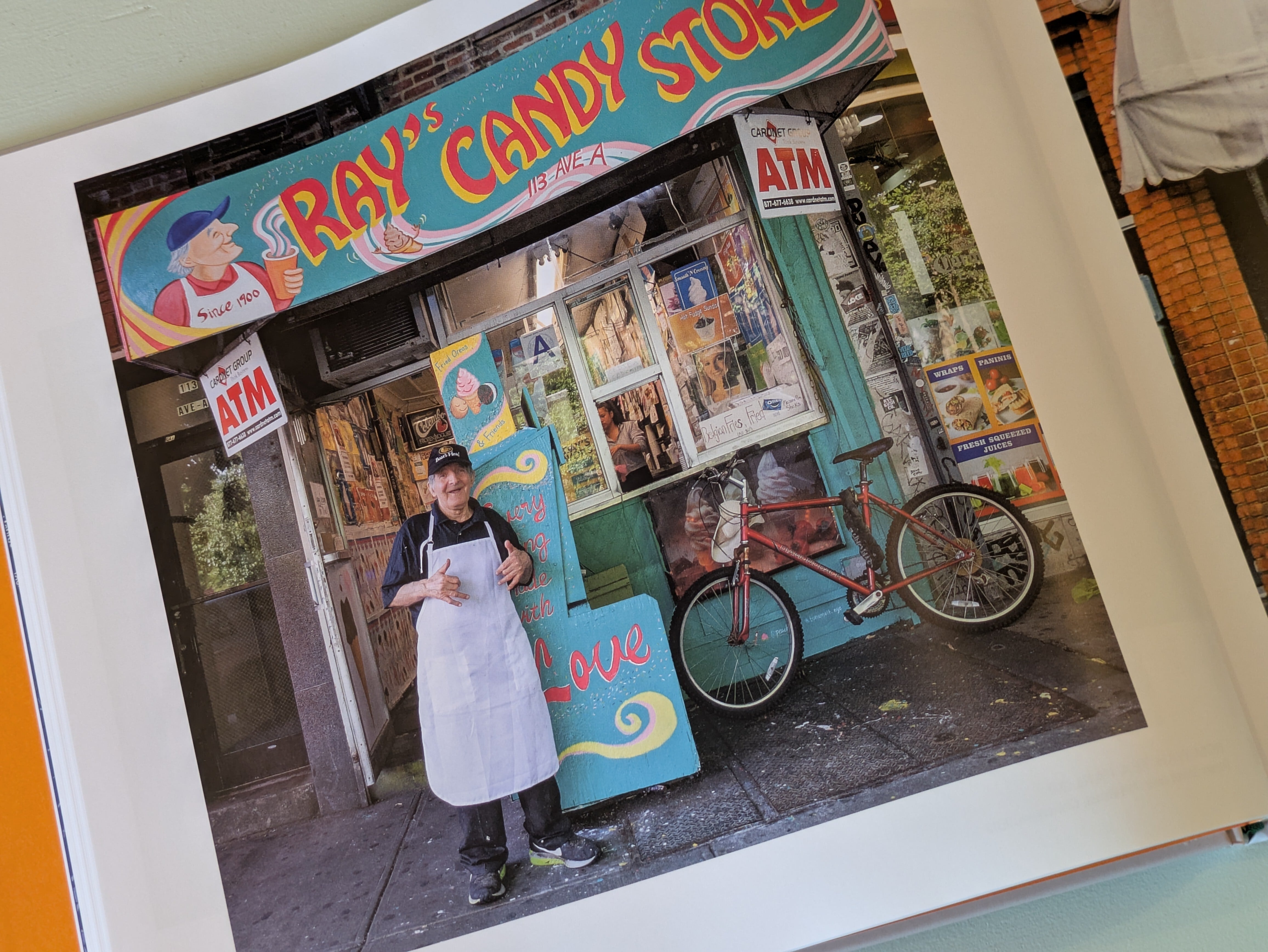 Store Front NYC / ニューヨーク ローカルショップ | Photobooks on