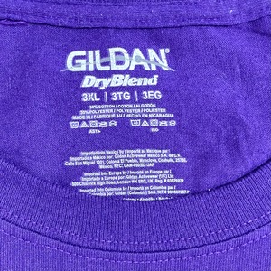 【GILDAN】3XL ビッグシルエット 医療関係  ワンポイントロゴ プリント Tシャツ バックプリント パープル 半袖 US古着