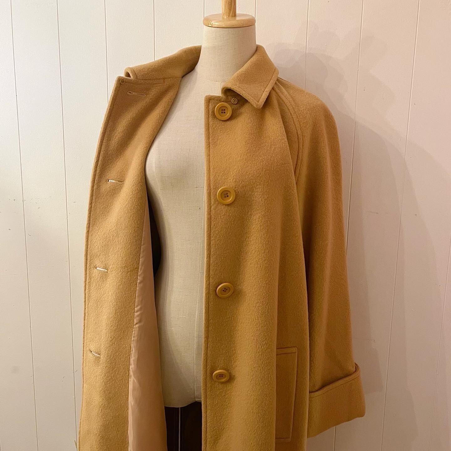 / camel beige raglan long coat