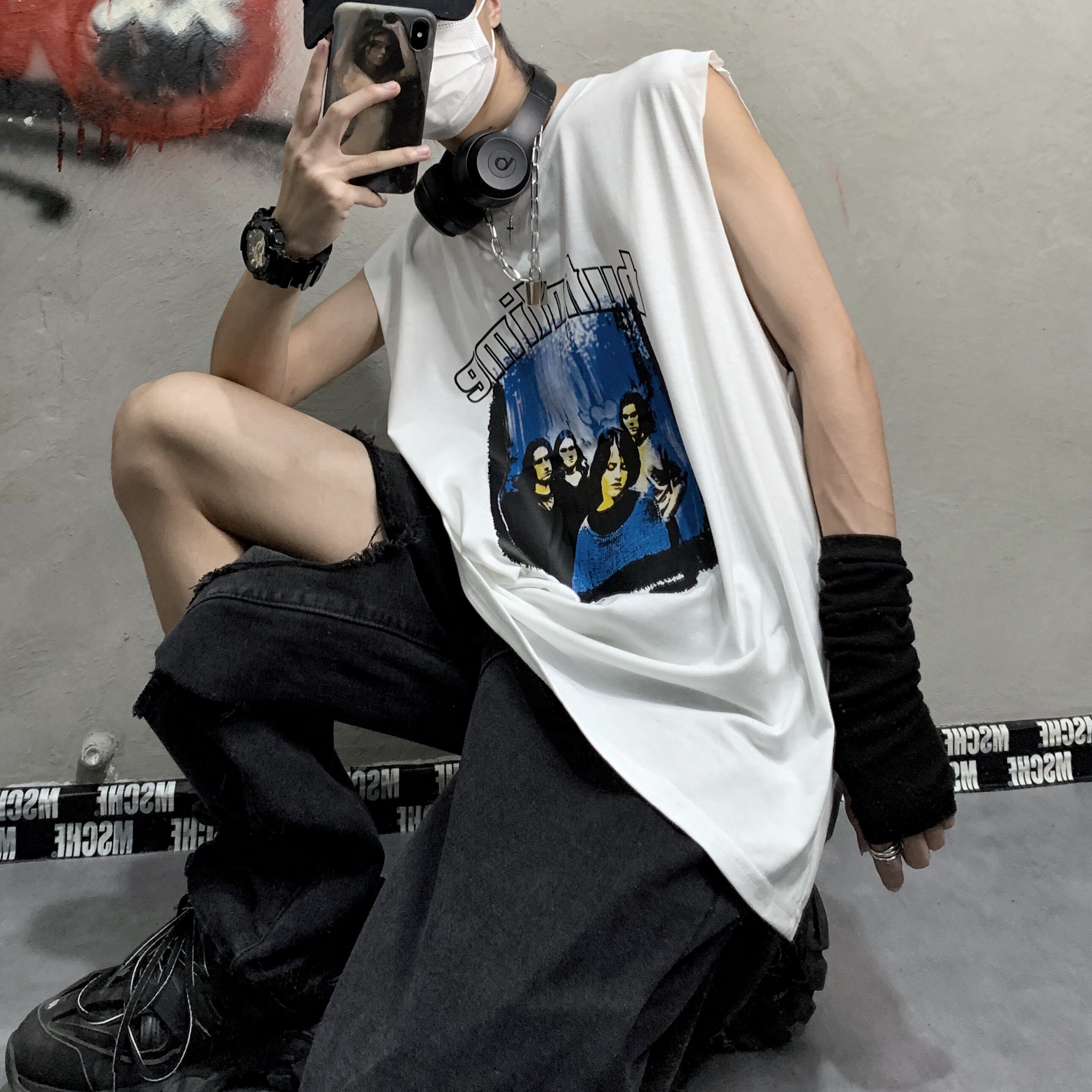 ストリート フード付ベスト 夏 ノースリーブ シャツ 韓国 n1275 新品 プリント柄ノースリーブTシャツ 大人女子☆ ストリート