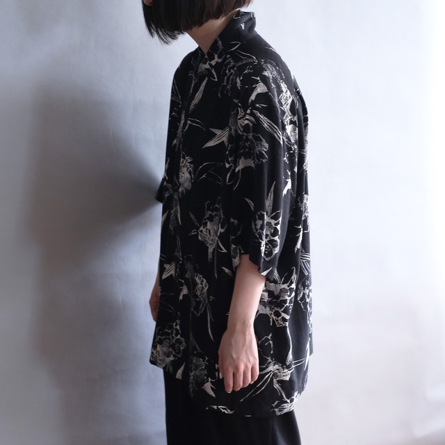 monotone art pattern s/s silk shirt
