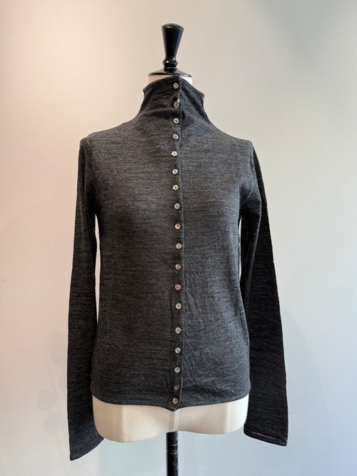ERiKOKATORi/EK13-3-1 wool sheer high neck top Dark grey