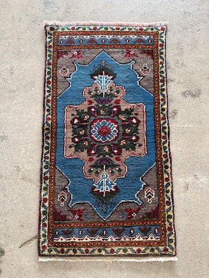 【送料込み】デッドストック 未使用品 トルコ絨毯 スモールマット 105×56 TRB4142