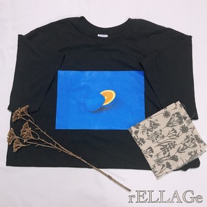 オレンジTシャツ