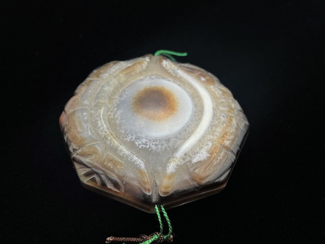 八角形ブッダアイ（天眼石）